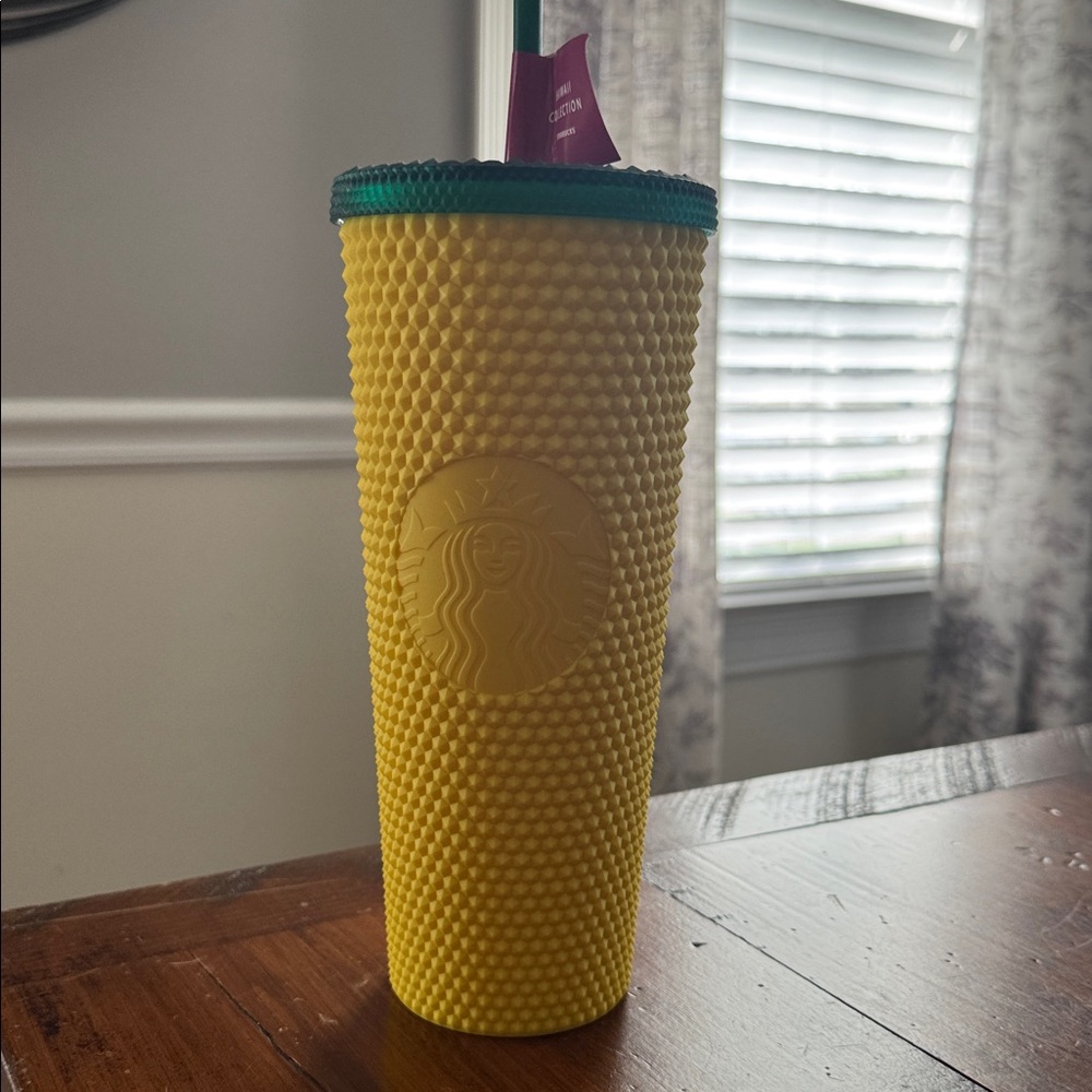 New Hawaii Collection Starbucks Coffee Pineapple Drink Tumbler Cup NWT Rare